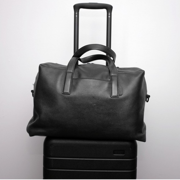 Away Black Leather Duffle The Everywhere Bag Carry On Like New + Blue AWAY Tote - Picture 1 of 15